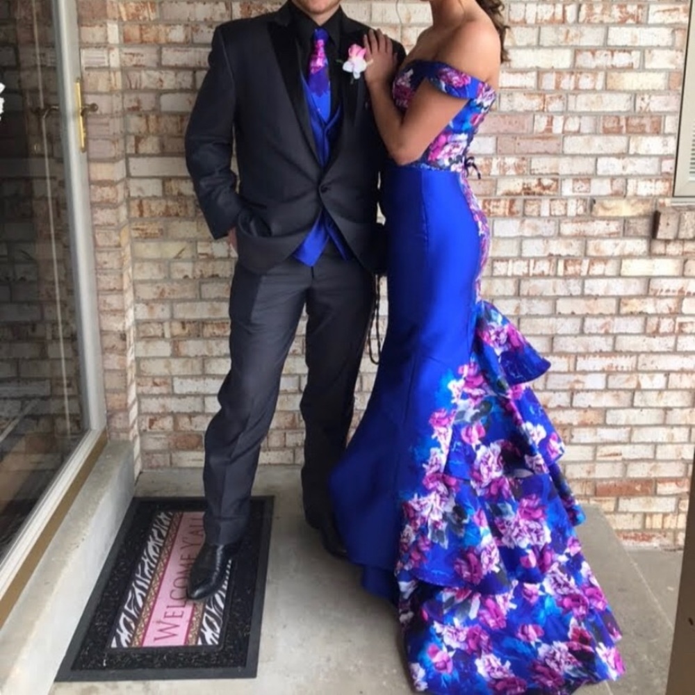 Ellie Wilde Prom dress